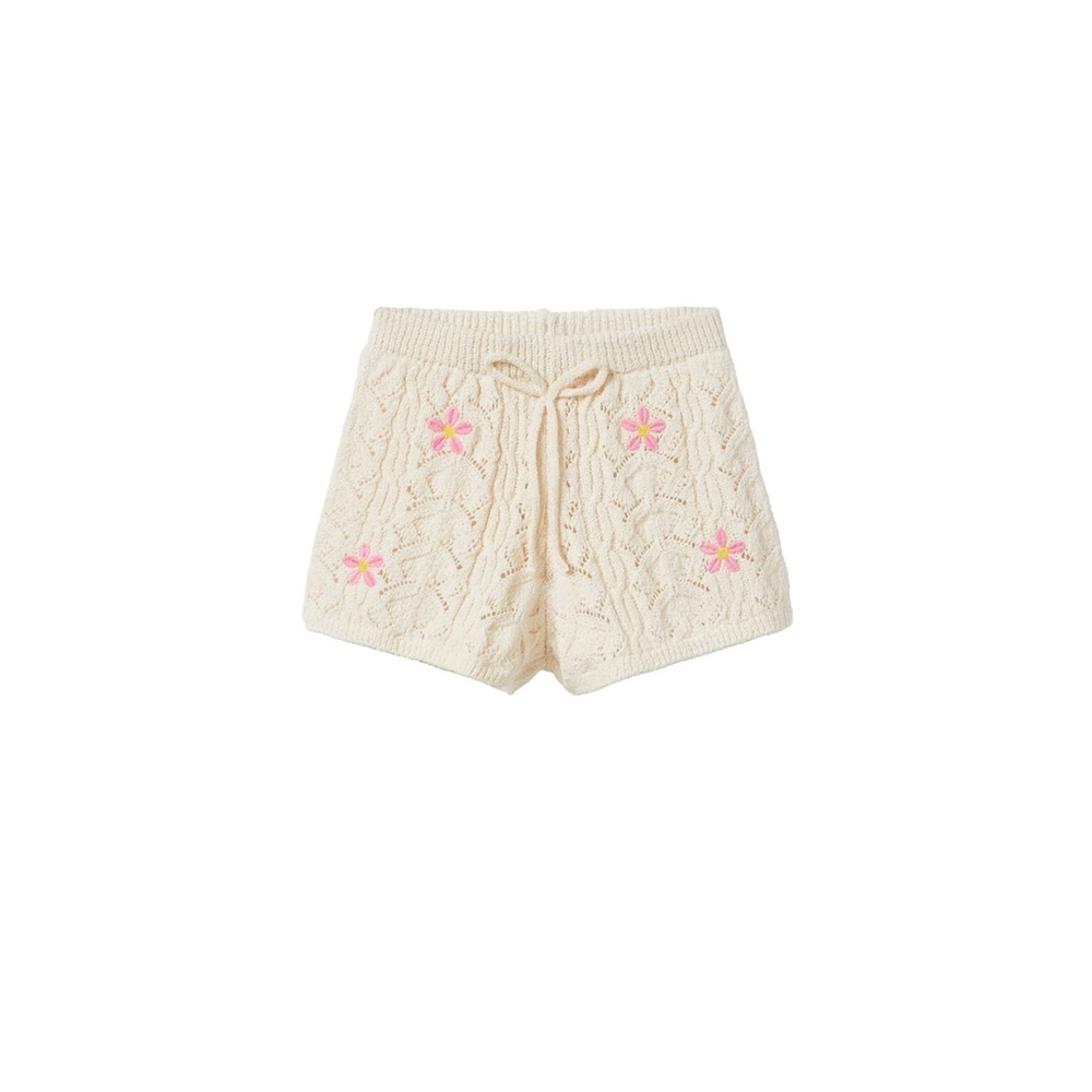 Zara floral shorts to big for my girl